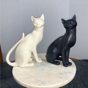 Vtg Bisque Porcelain FRANKLIN MINT Ying Yang Siamese Black White Cat Figurines